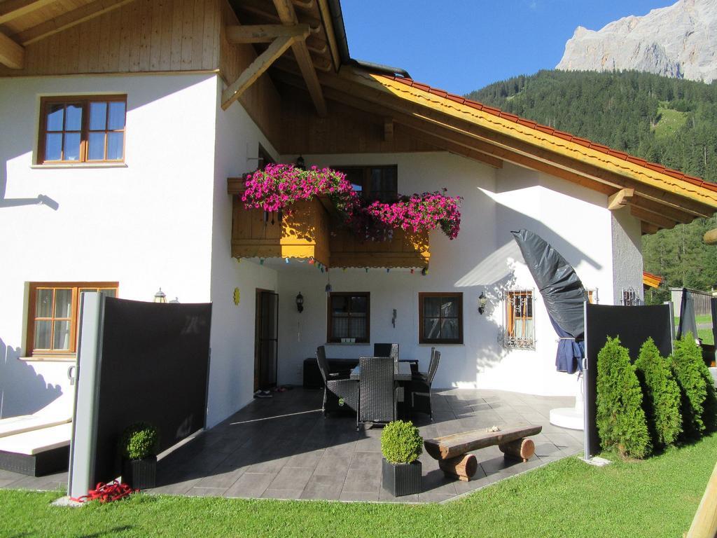 Alpen-Chalet Ehrwald Esterno foto